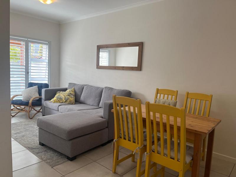 To Let 2 Bedroom Property for Rent in Heathfield Western Cape